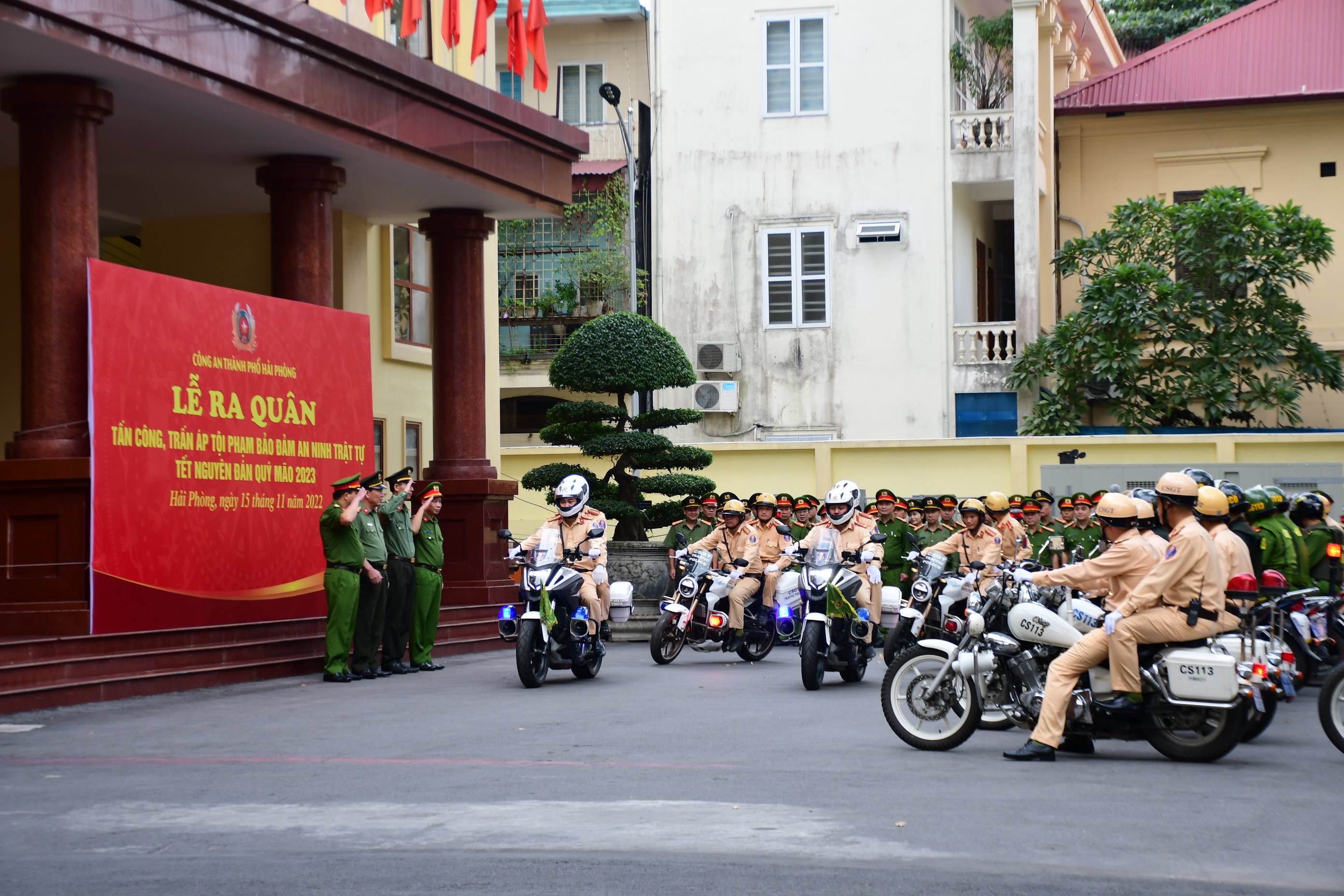 Công an thành phố ra quân thực hiện Đợt cao điểm tấn công, trấn áp tội phạm bảo đảm an ninh trật tự dịp Tết Nguyên đán Quý Mão 2023